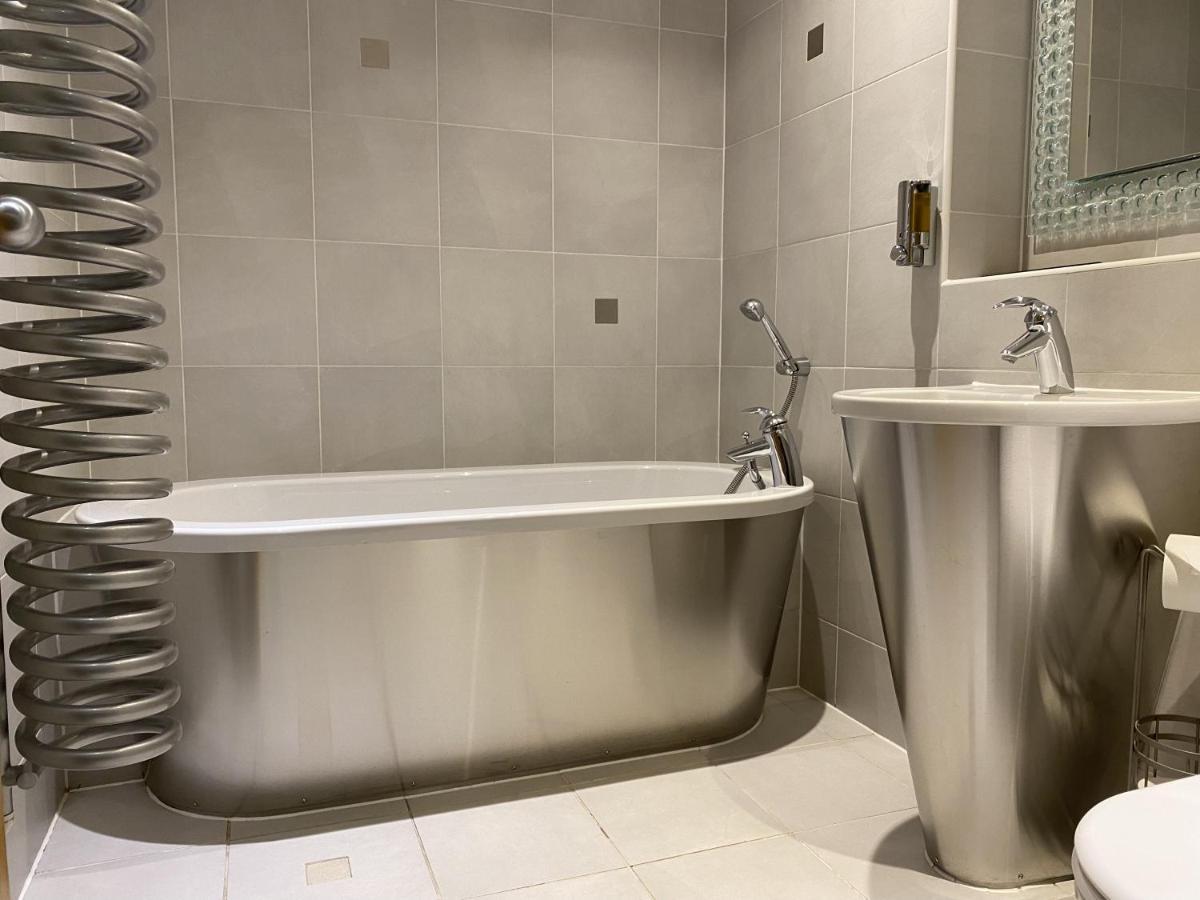 High View Serviced Apartment Cardiff Esterno foto